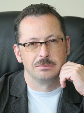 Борис Комаров 